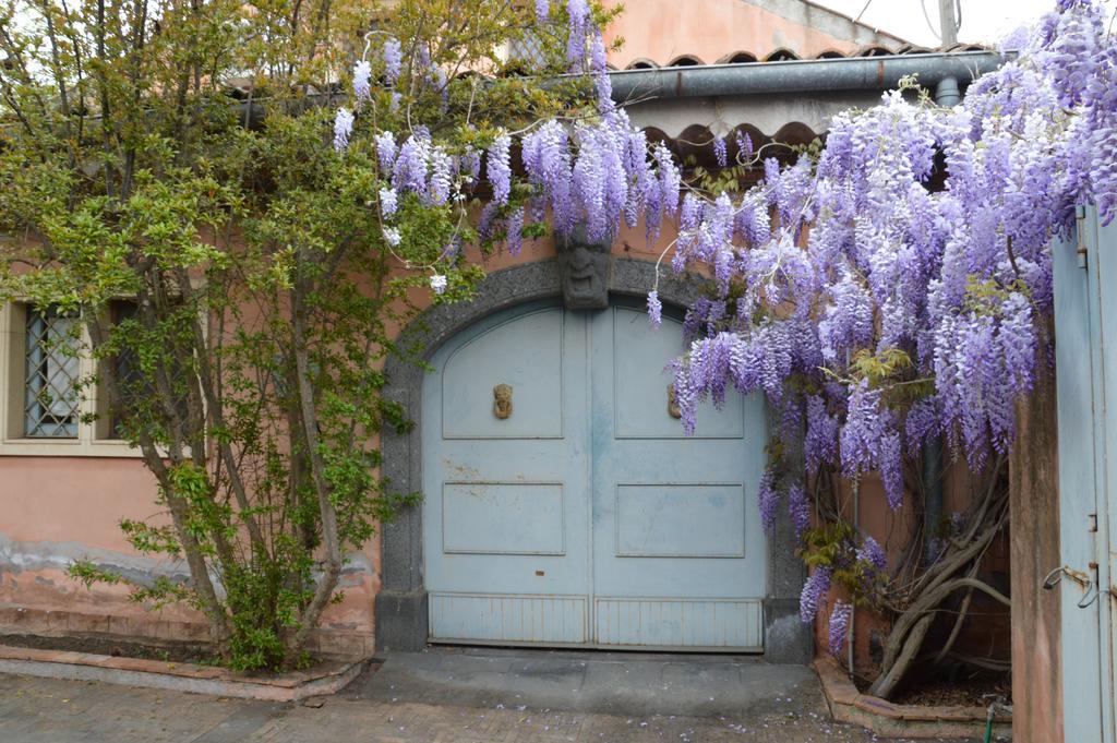 Relais De Charme - B&B Short Lets La Casa Di Francesca Sant'Agata Li Battiati Экстерьер фото